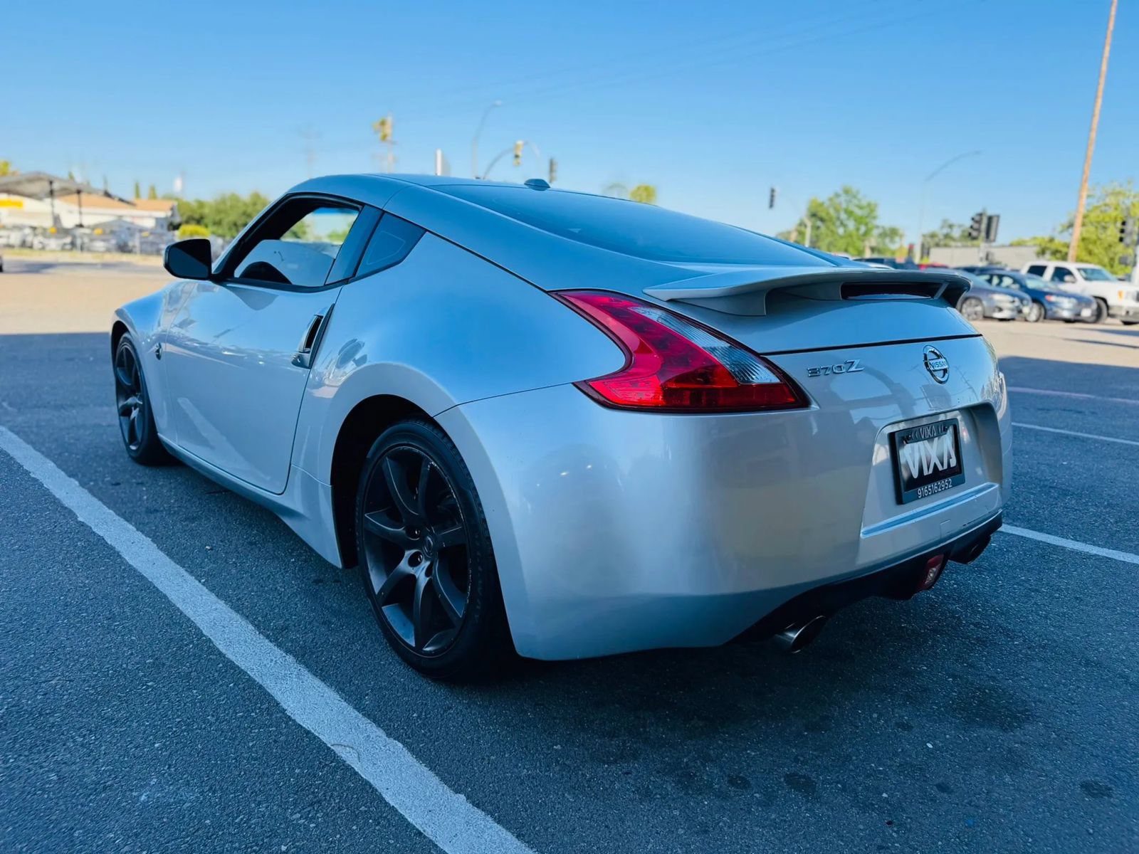 Used 2009 Nissan 370Z Touring w/ Sport Pkg RWD image 7