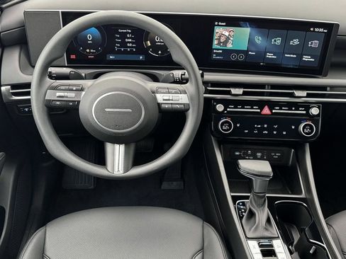 New 2025 Hyundai Santa Cruz SEL image 17