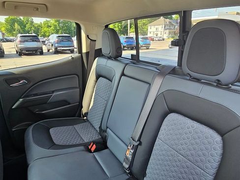 Used 2019 Chevrolet Colorado Z71 AWD/4WD image 15