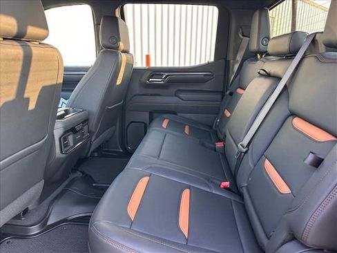 Certified 2024 GMC Sierra 1500 AT4 w/ Technology Package AWD/4WD image 17