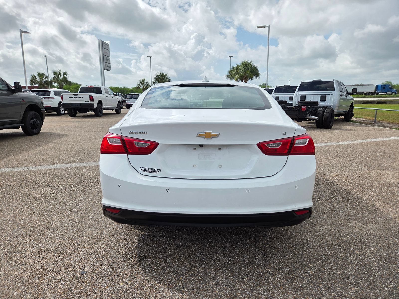 Used 2024 Chevrolet Malibu LT FWD image 6