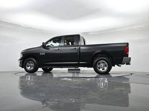Used 2017 RAM 1500 Classic SLT AWD/4WD image 36
