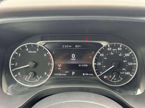Used 2022 Nissan Rogue SV AWD/4WD image 27