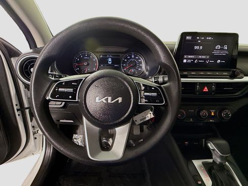 Used 2022 Kia Forte LXS FWD image 13