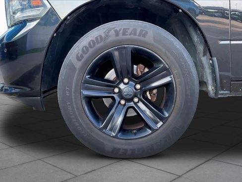 Used 2016 RAM 1500 Sport w/ Black Ram 1500 Sport Group image 11