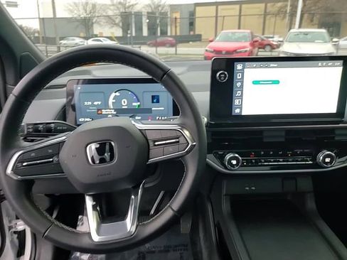 Used 2024 Honda Prologue Touring image 27
