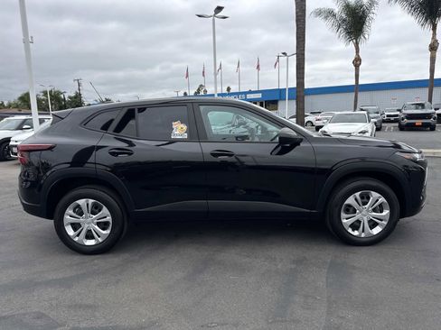 Used 2024 Chevrolet Trax LS image 4