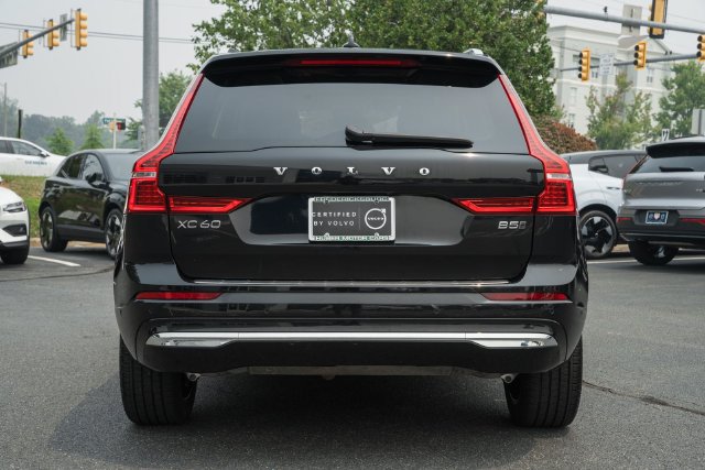 Certified 2023 Volvo XC60 B5 Plus w/ Climate Package AWD/4WD image 8