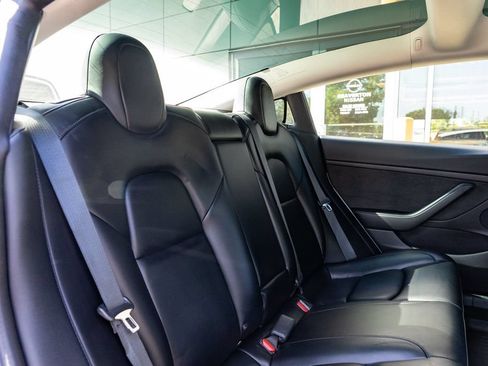 Used 2022 Tesla Model 3 Long Range AWD/4WD image 20