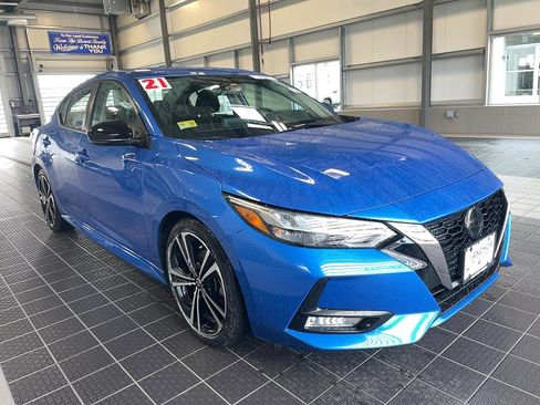 Used 2021 Nissan Sentra SR image 1