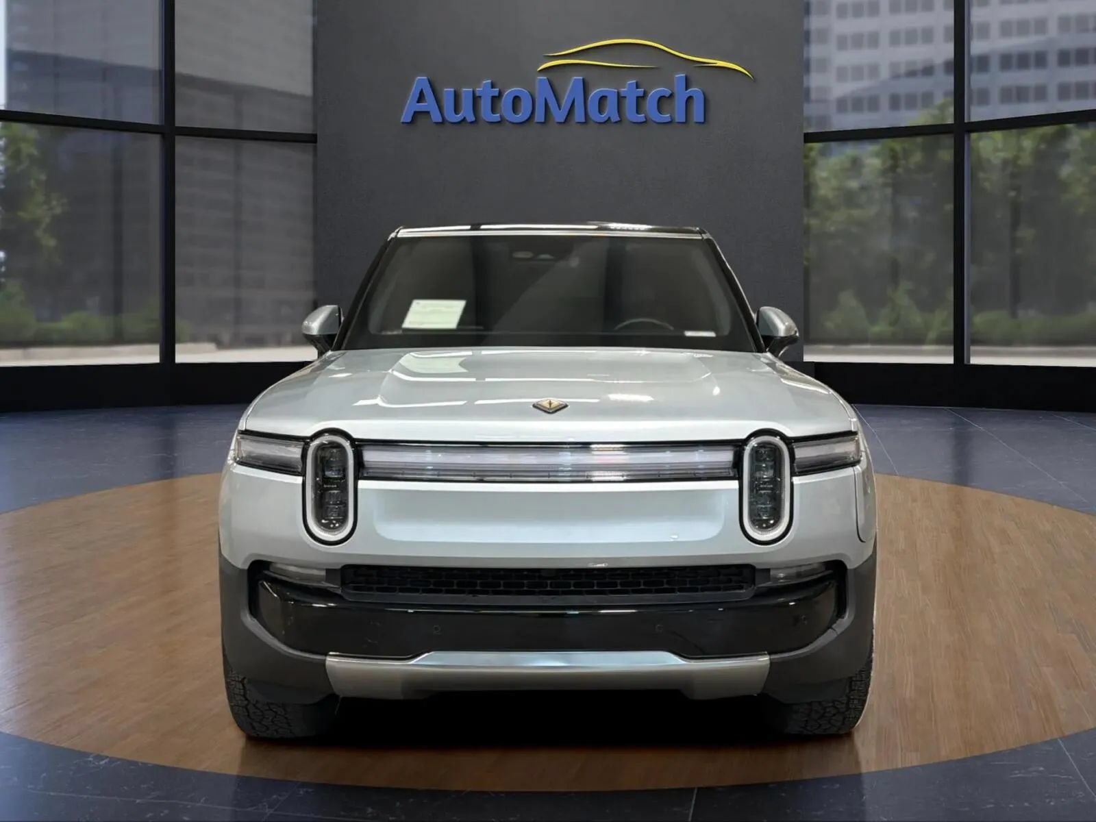 Used 2025 Rivian R1S Adventure Dual AWD/4WD image 2