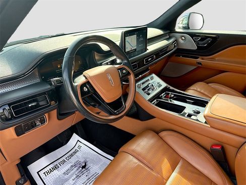 Used 2020 Lincoln Aviator Black Label image 10