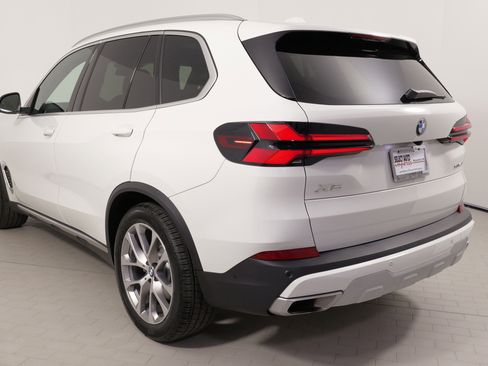 Used 2024 BMW X5 xDrive40i image 13