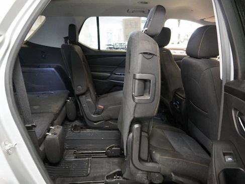 Used 2018 Chevrolet Traverse LT image 30