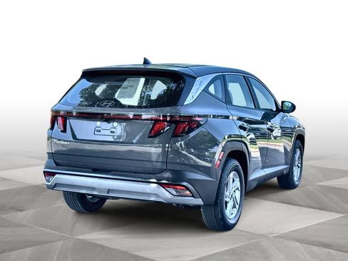 New 2026 Hyundai Tucson SE FWD image 8