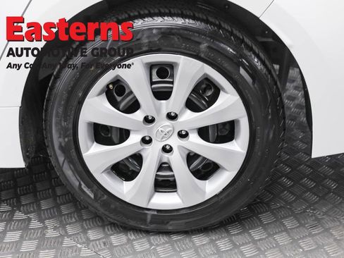 Used 2024 Toyota Corolla LE image 9