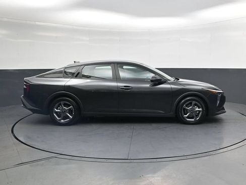 Used 2025 Kia K4 FWD image 3
