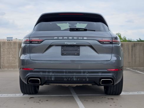 Used 2019 Porsche Cayenne AWD/4WD image 7