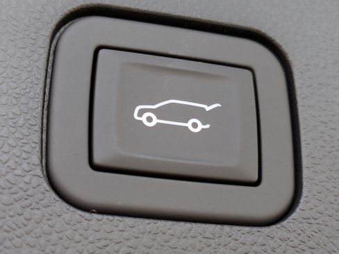 New 2026 GMC Terrain Denali w/ LPO, Black Badging Package AWD/4WD image 18