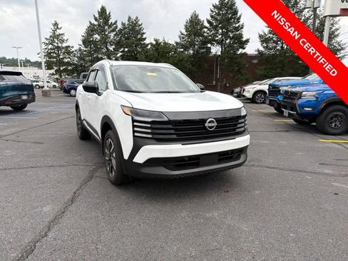 Certified 2026 Nissan Kicks SV w/ SV Premium Package AWD/4WD image 3