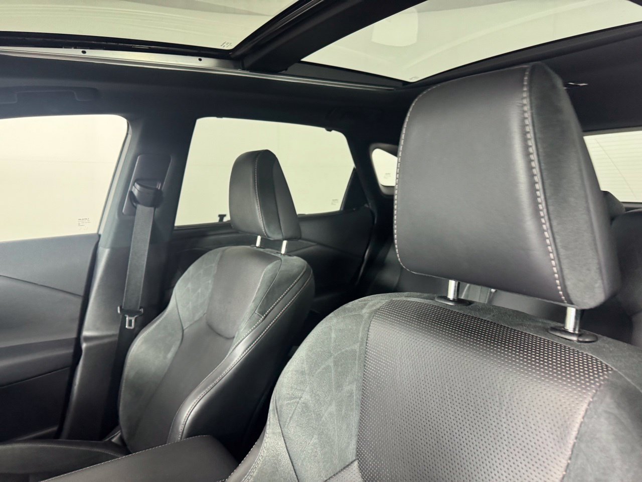 Used 2023 Lexus RX 350 FWD w/ Accessory Package (Z1) image 10