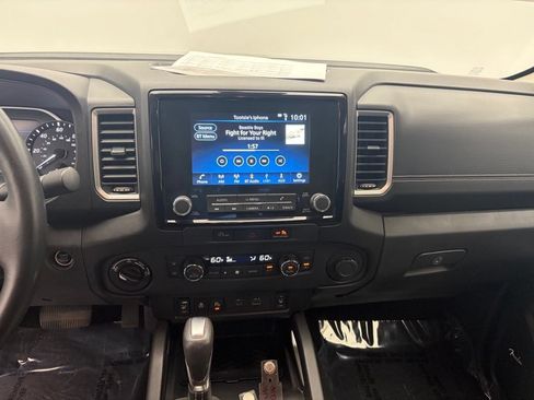 Used 2023 Nissan Frontier SV w/ Technology Package AWD/4WD image 9