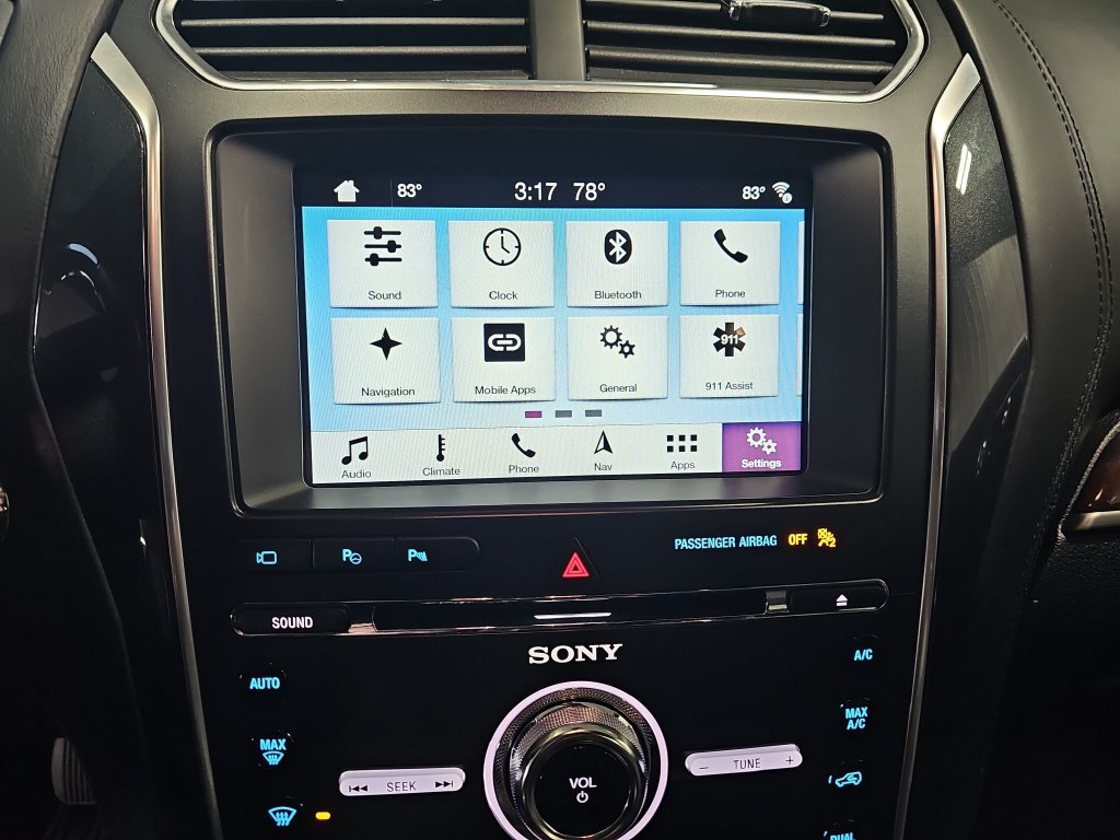 Used 2018 Ford Explorer Platinum AWD/4WD image 44