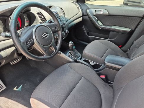 Used 2012 Kia Forte SX FWD image 9