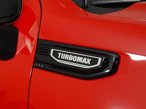 Used 2025 GMC Sierra 1500 Elevation image 44