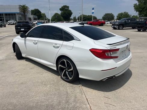 Used 2021 Honda Accord Sport image 4