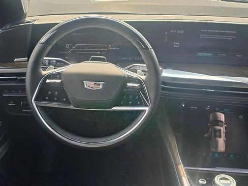 New 2026 Cadillac Escalade Platinum Sport AWD/4WD image 17