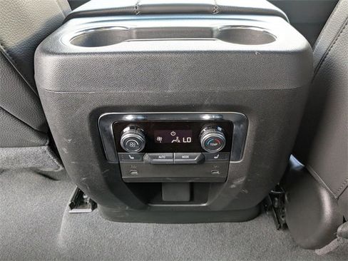Used 2025 GMC Yukon Denali image 18