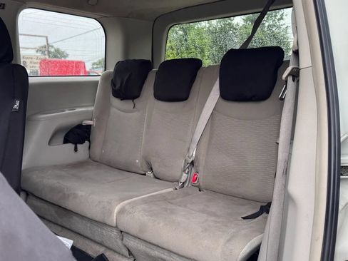 Used 2015 Nissan Quest S FWD image 15