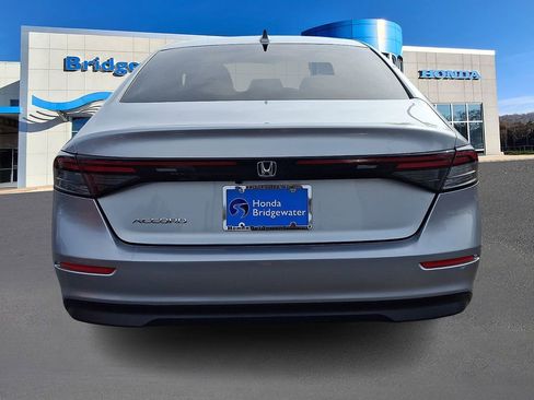 Used 2024 Honda Accord EX image 5