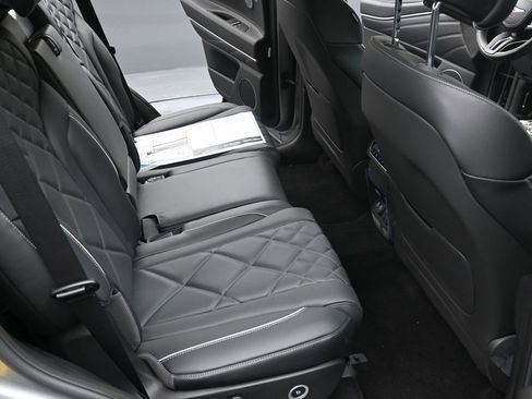 New 2025 Genesis GV80 3.5T Prestige image 15