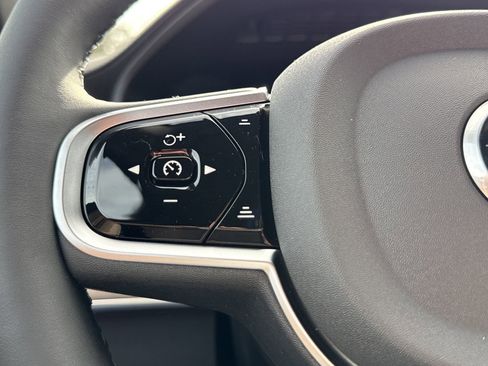 New 2026 Volvo XC90 B5 Plus image 24