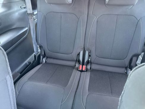 Used 2025 Jeep Grand Cherokee L Laredo RWD image 24