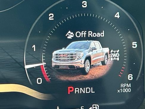 Used 2026 GMC Sierra 1500 SLT AWD/4WD image 46