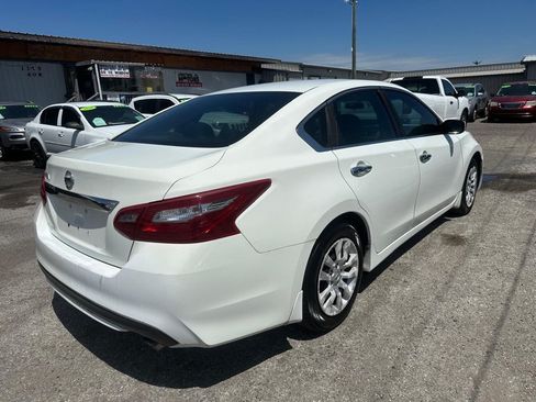 Used 2018 Nissan Altima 2.5 S w/ S Convenience Package FWD image 4