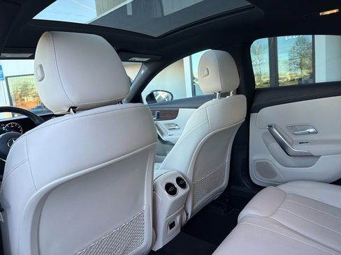 Used 2023 Mercedes-Benz CLA 250 4MATIC w/ Premium Package image 21