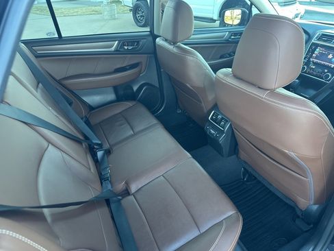 Used 2018 Subaru Outback 3.6R Touring w/ Popular Package #3 image 25