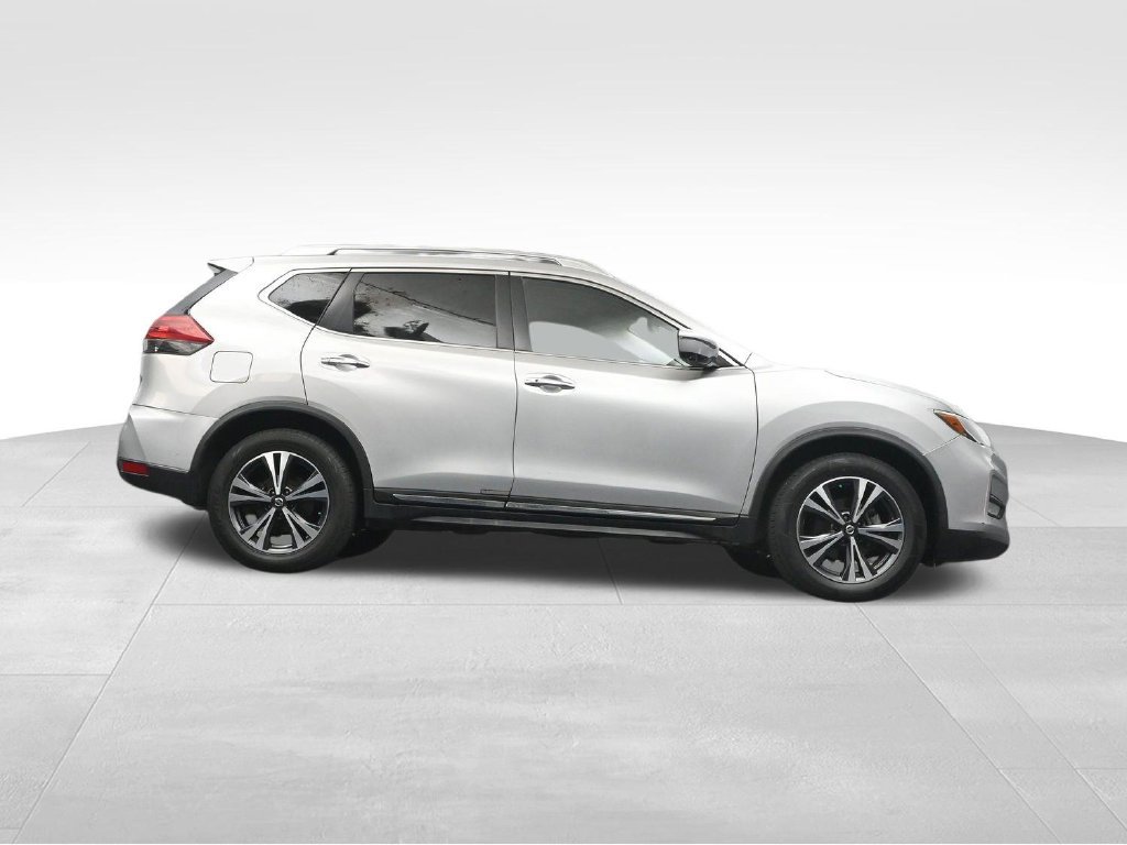 Used 2018 Nissan Rogue SL FWD image 29