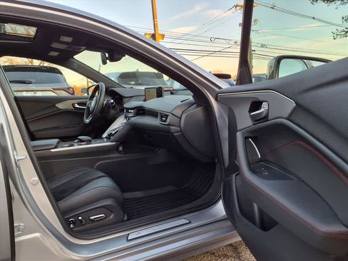 Certified 2025 Acura TLX w/A-Spec Package image 26