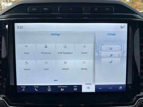 Certified 2022 Ford F450 Lariat w/ Lariat Value Package image 16