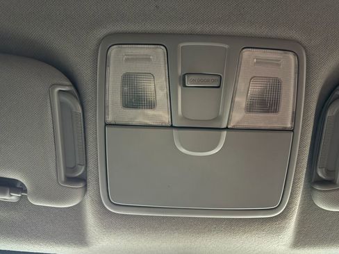 Used 2013 Hyundai Veloster RE:MIX Edition image 31