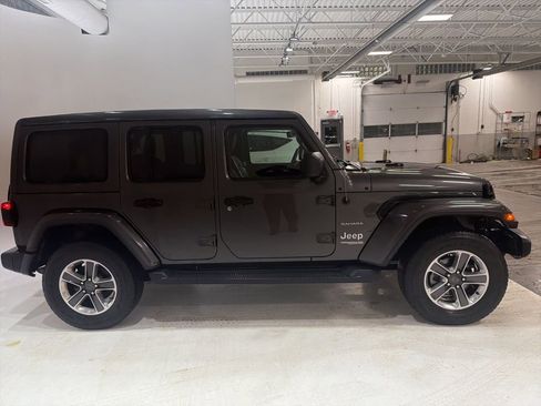 Used 2021 Jeep Wrangler Unlimited Sahara image 3