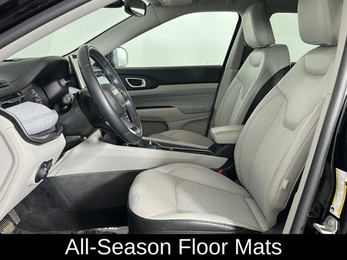 Used 2022 Jeep Compass Latitude w/ Convenience Group image 17