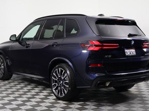 Used 2024 BMW X5 xDrive40i w/ M Sport Package image 6