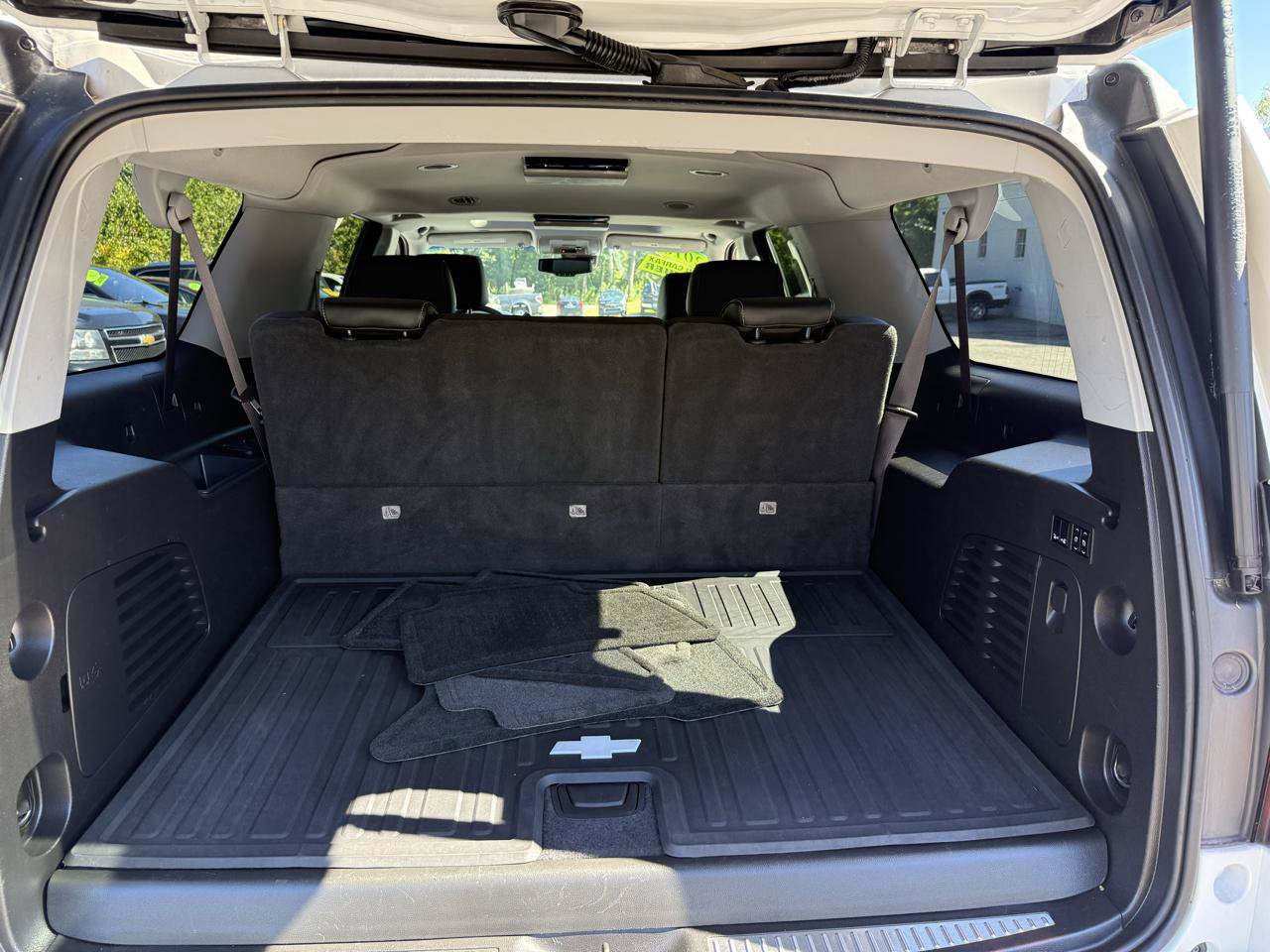 Used 2016 Chevrolet Suburban LTZ AWD/4WD image 30