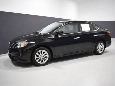 Used 2019 Nissan Sentra S w/ Appearance Package image 2